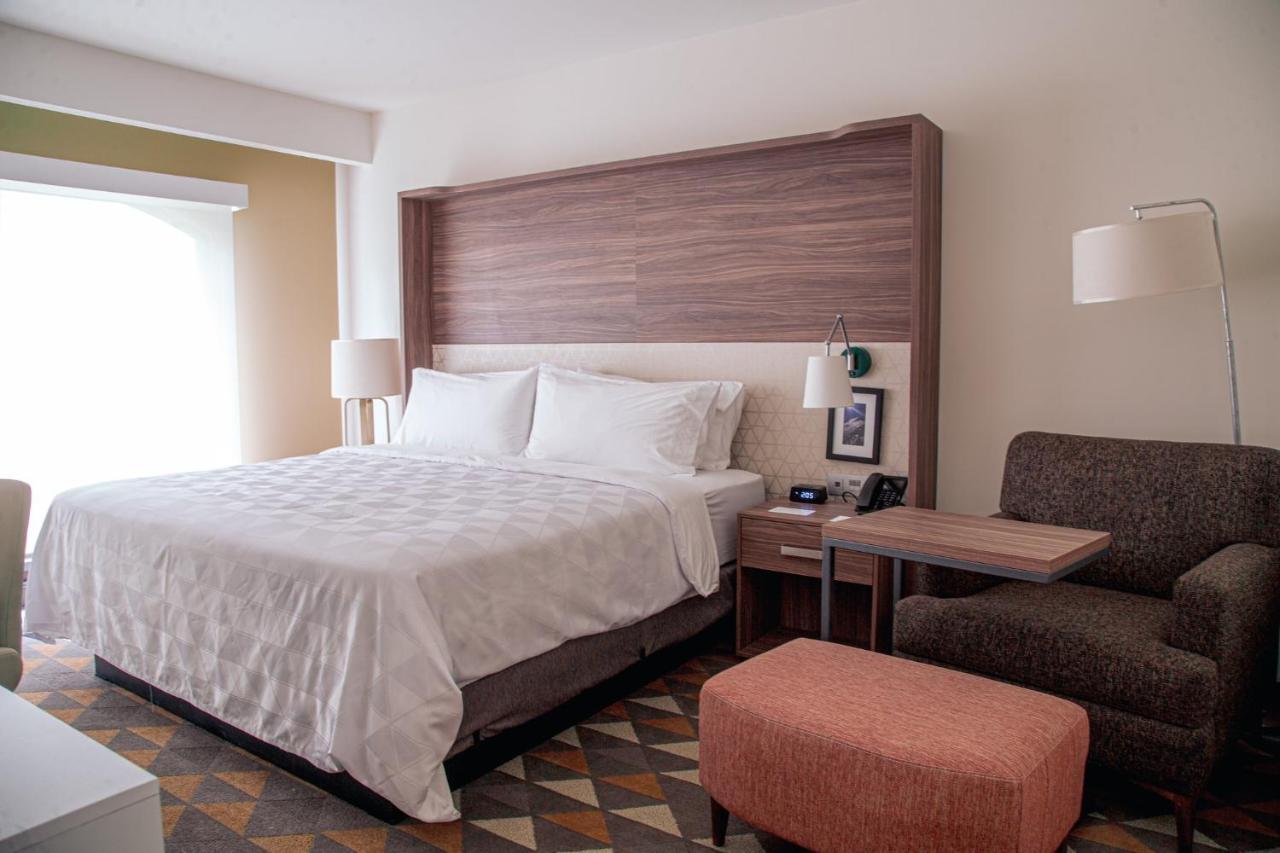 Hotel By Ihg
