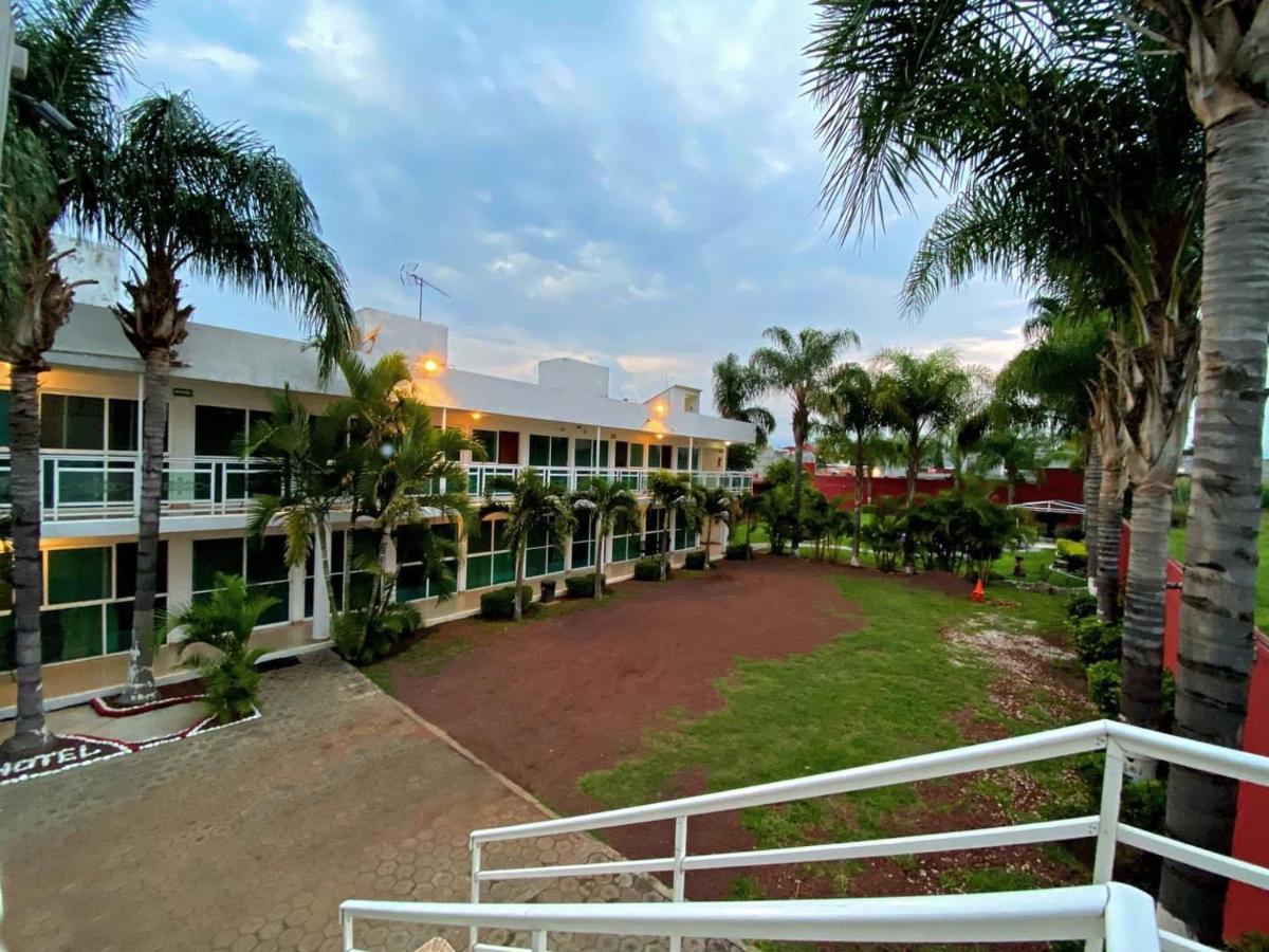 Cascada Inn