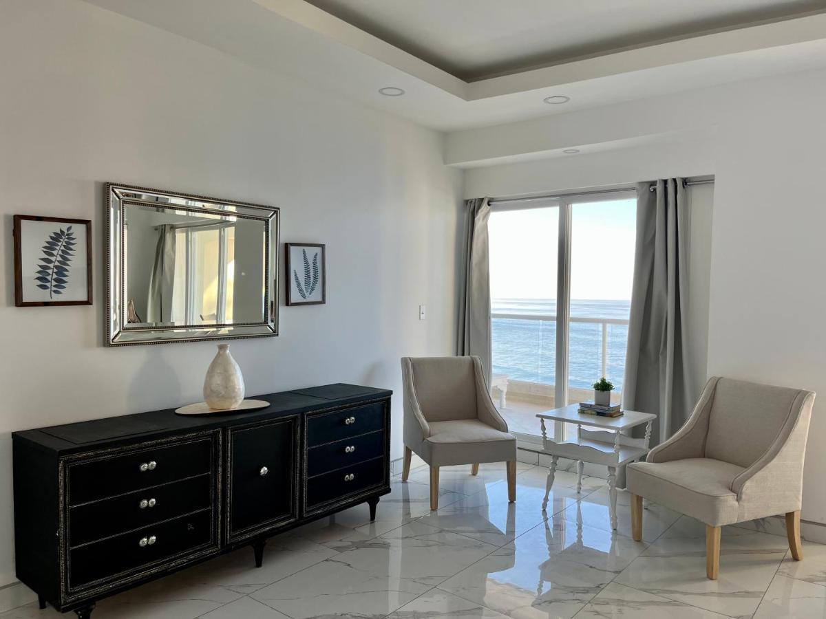 Beachfront 4 Bedroom Penthouse - Pool Steps To & Mins To Downtown * Rosarito