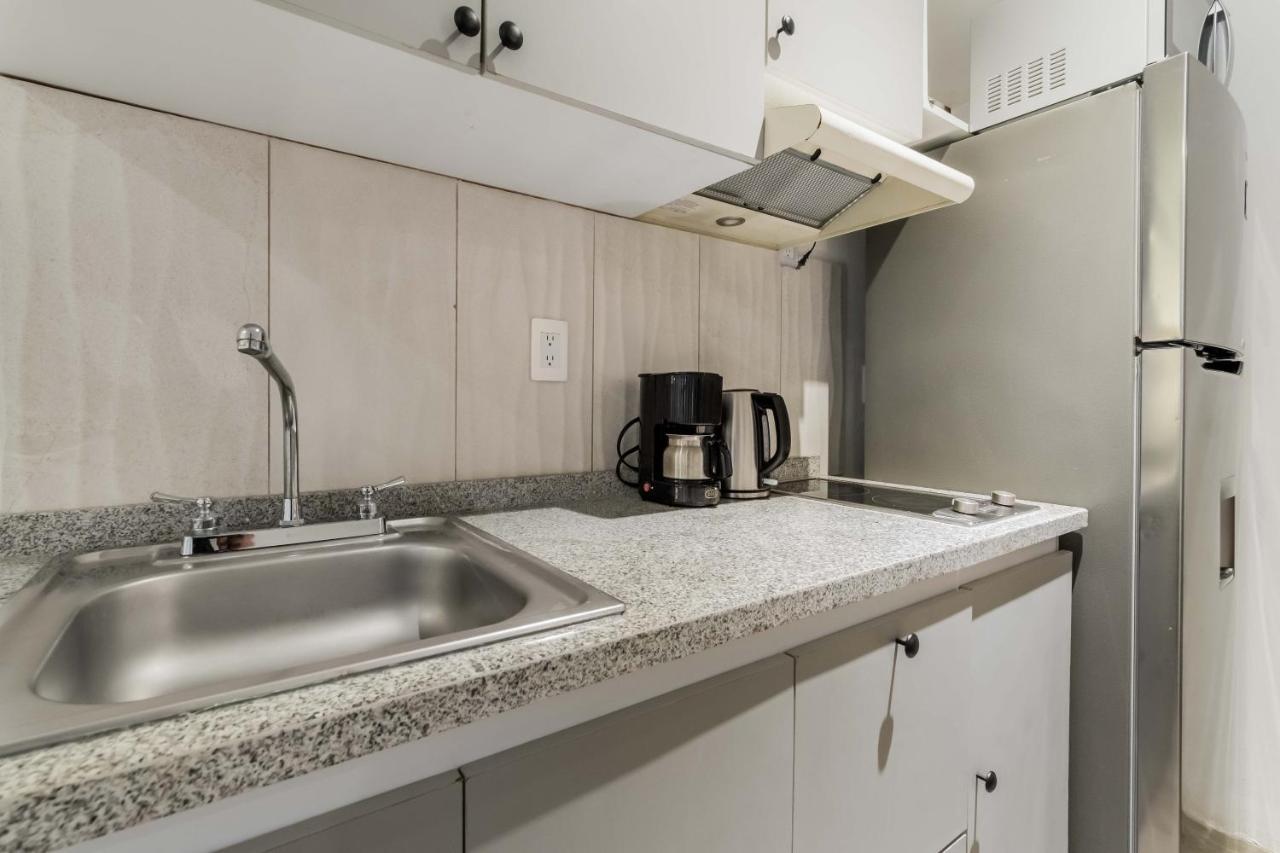 Hotelzone L20 Access Apartment