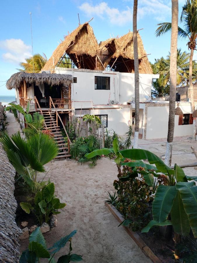 Casa Mate Beachfront Aparthotel *