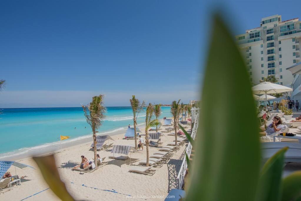 Apartment Estudio A Pie De Playa, Increibles Vistas, Amanecer, Atardecer, Balcon, Gym, Jacuzi, 1807 Cancun