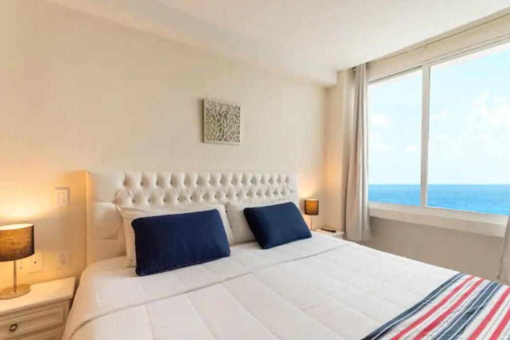 Apartment Ocean Front 2c, New Listing Cancun