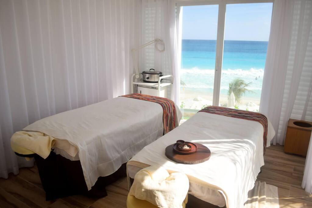 Estudio A Pie De Playa, Increibles Vistas, Amanecer, Atardecer, Balcon, Gym, Jacuzi, 1807 Apartment