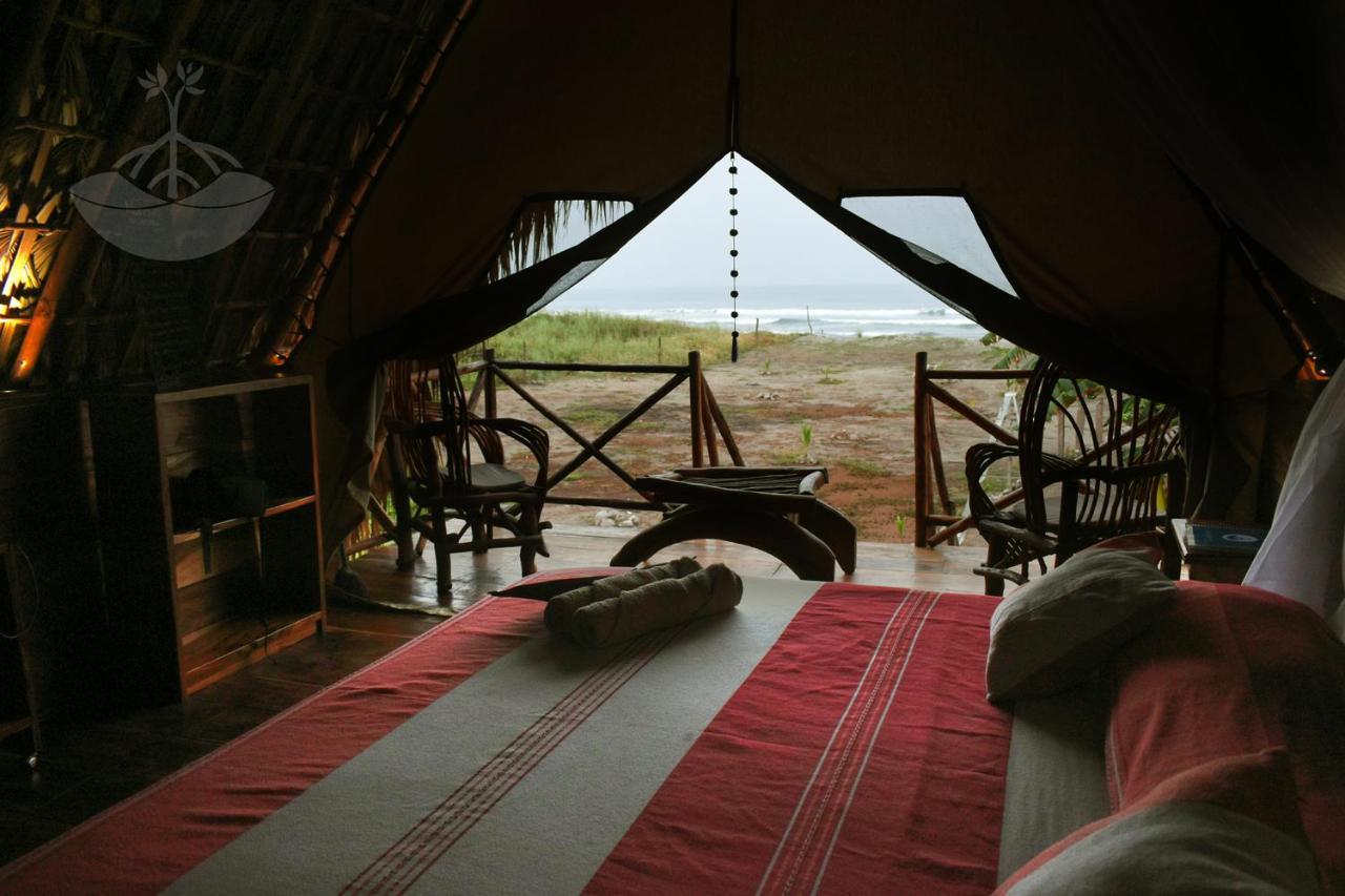 Entremares Lodge *