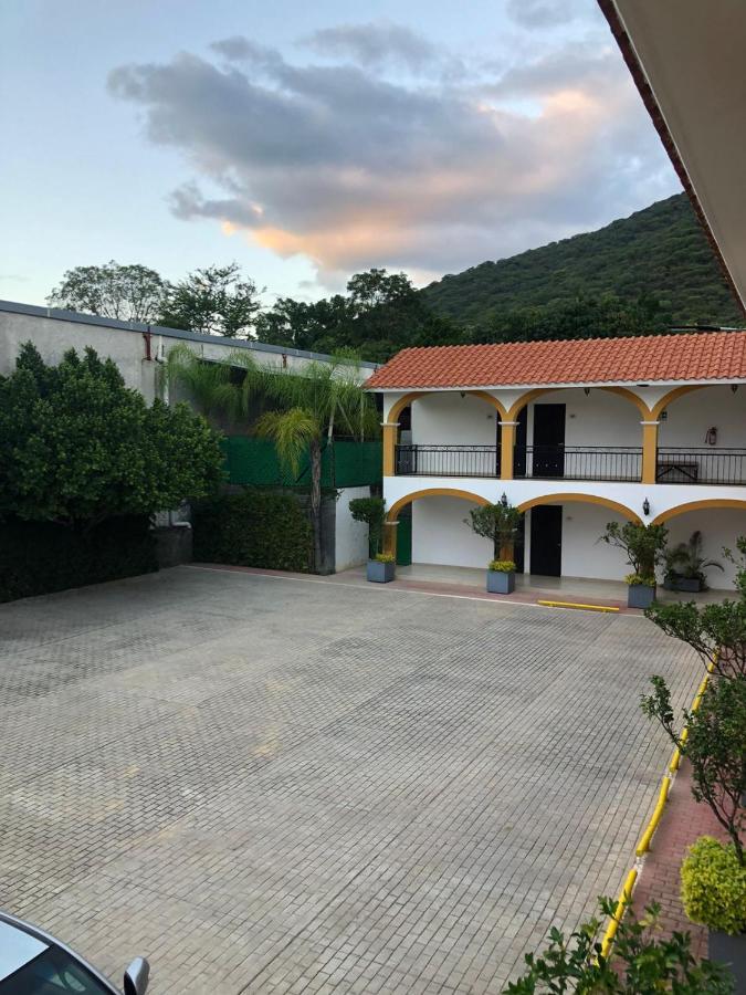 Hotel Casa Blanca *