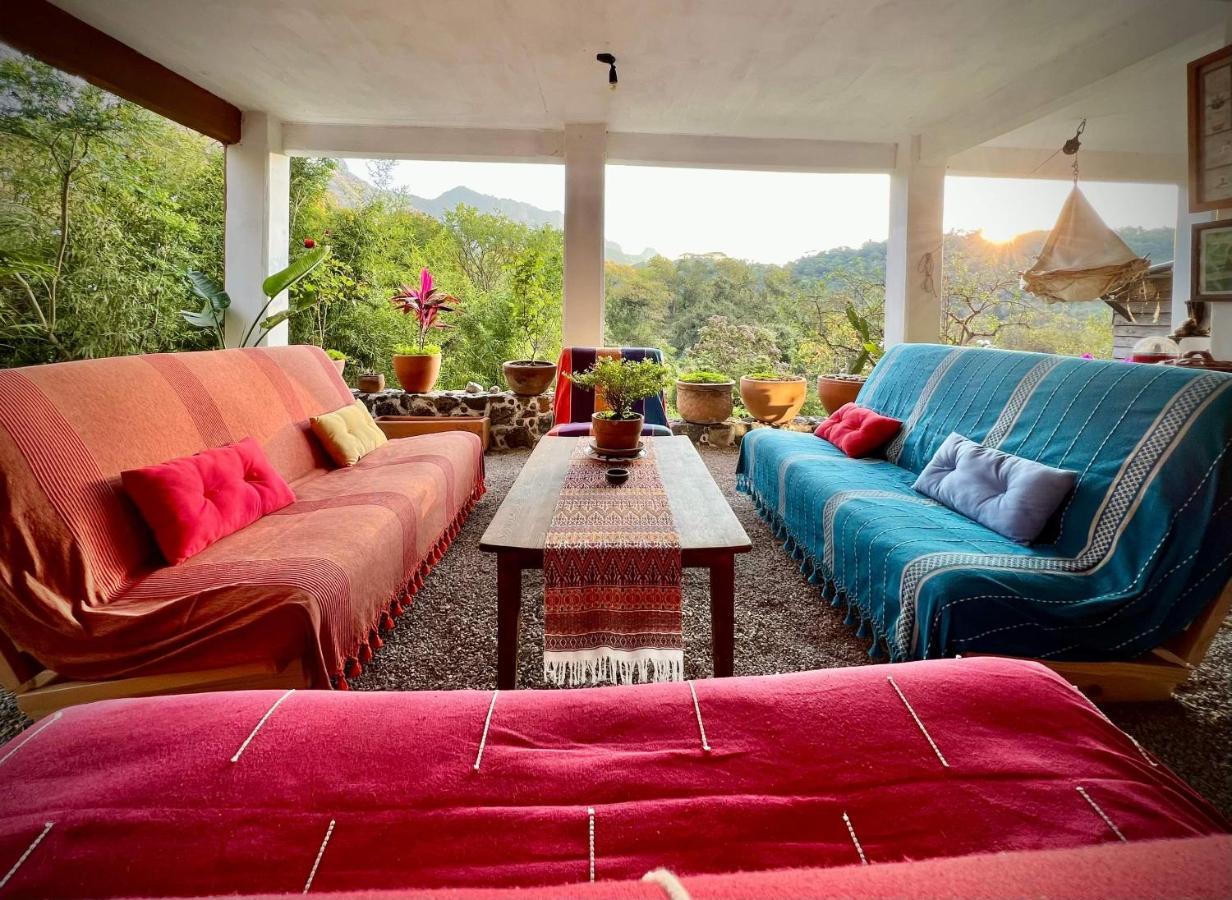 Country house Santuario Ave Fenix-cabanas Tepoztlan