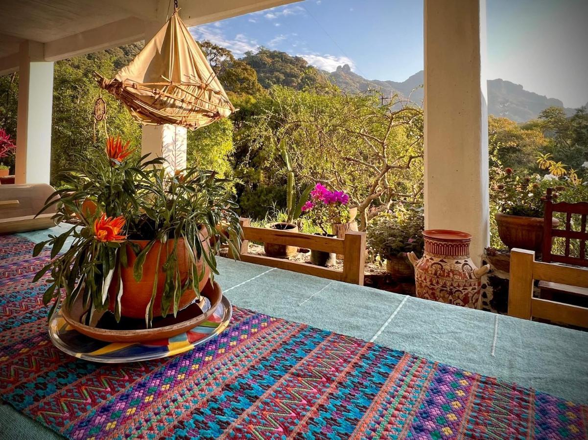Santuario Ave Fenix-cabanas Country house