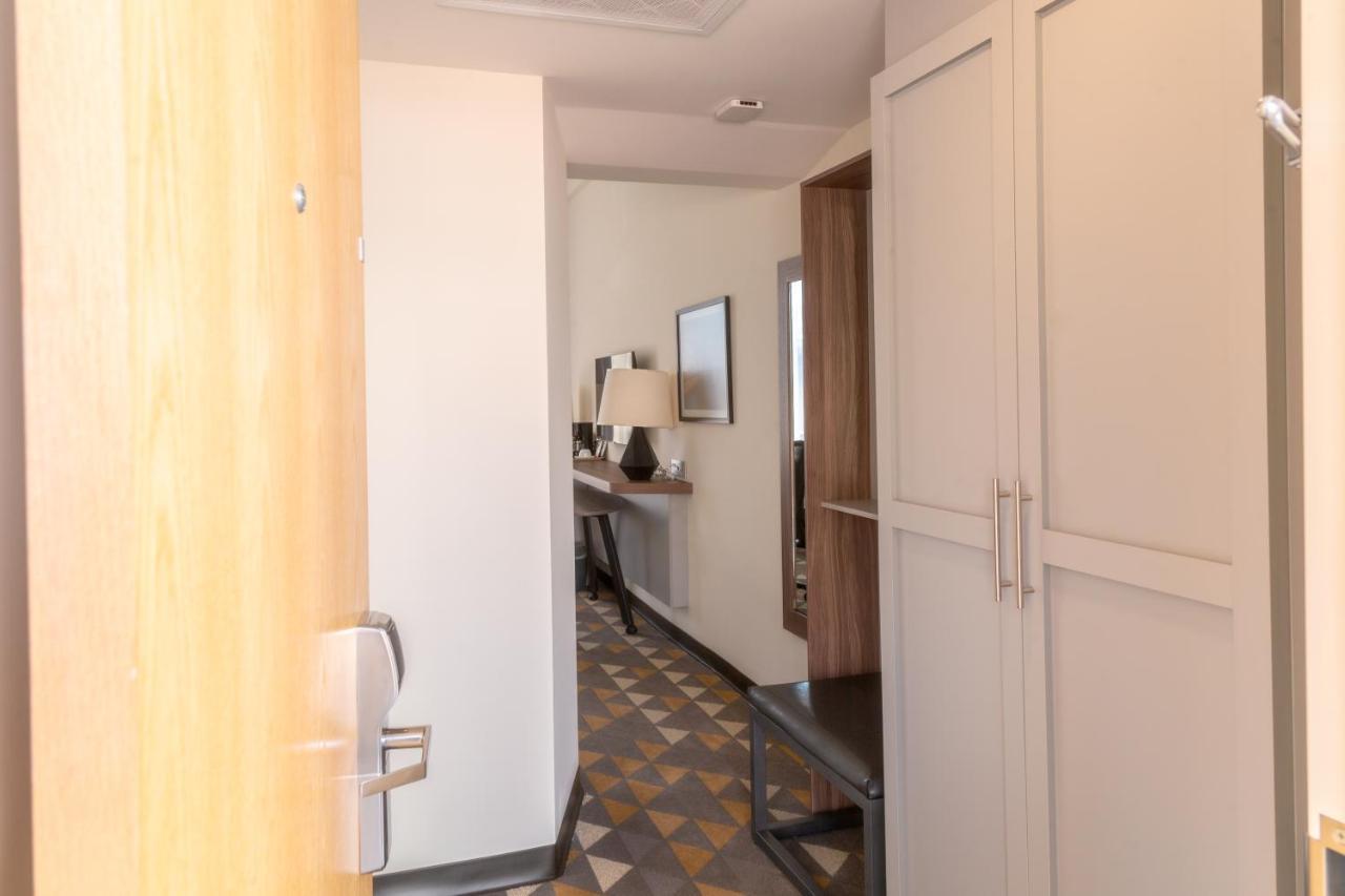 Hotel By Ihg 3*