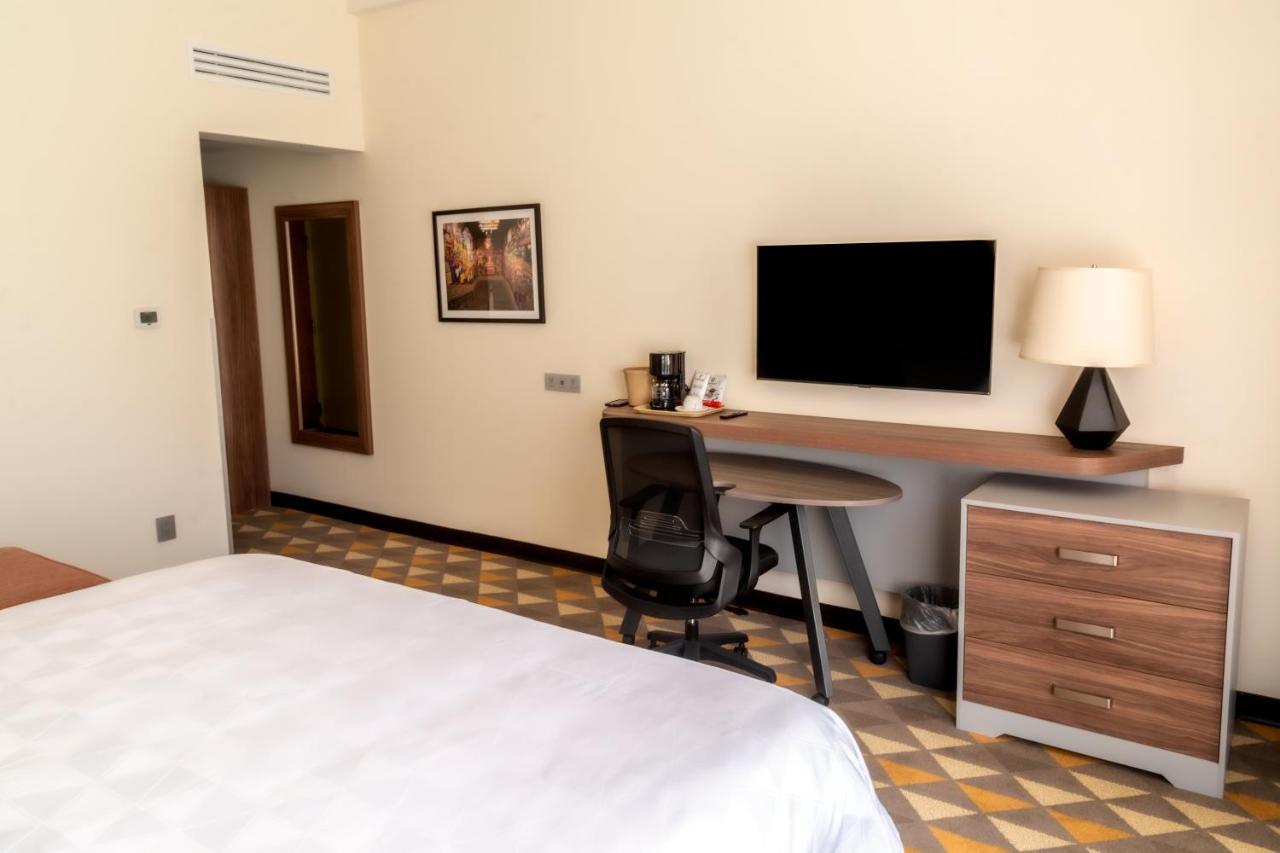 By Ihg Tlaxcala