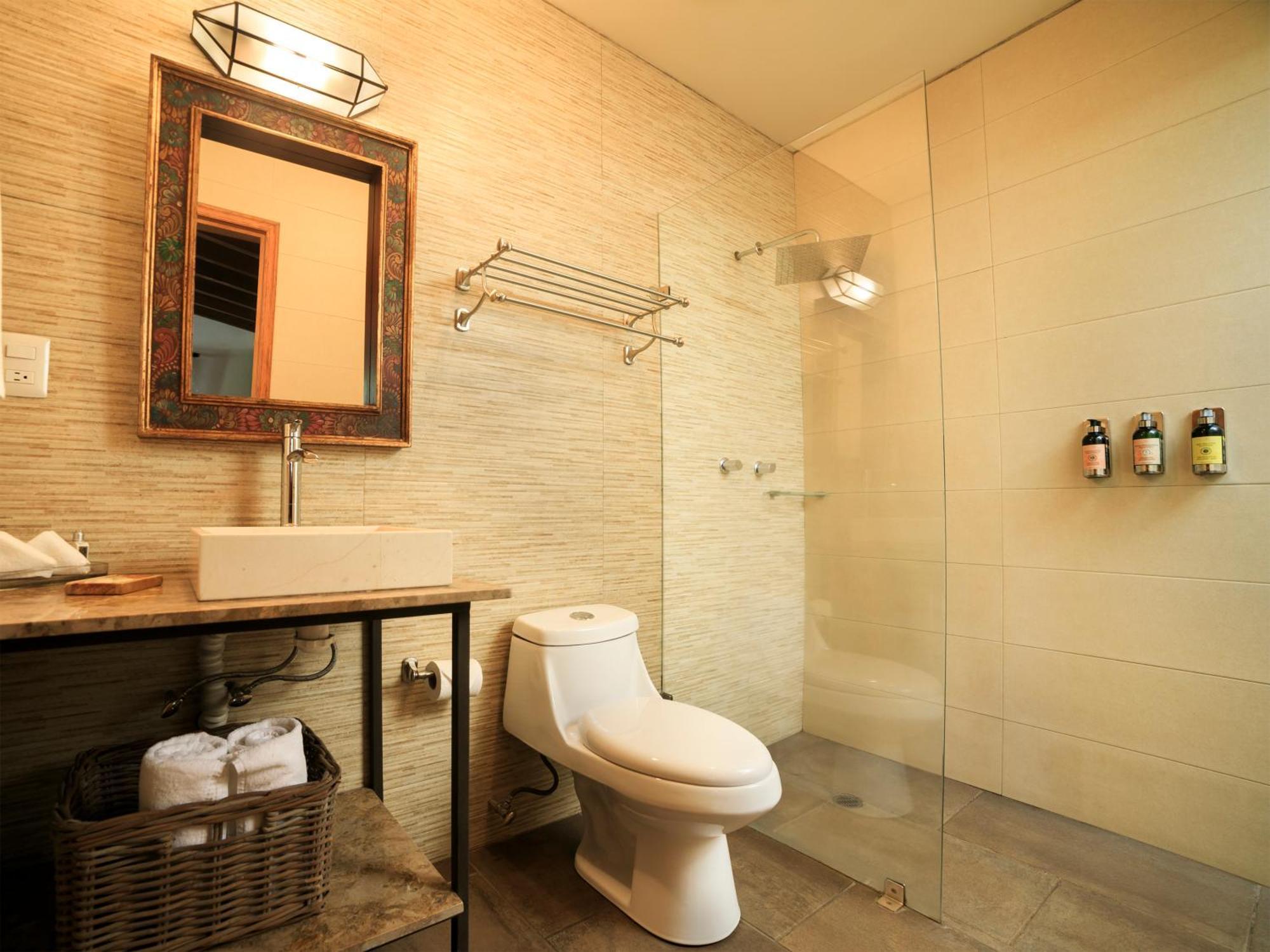 Amate Del Rio Hotel