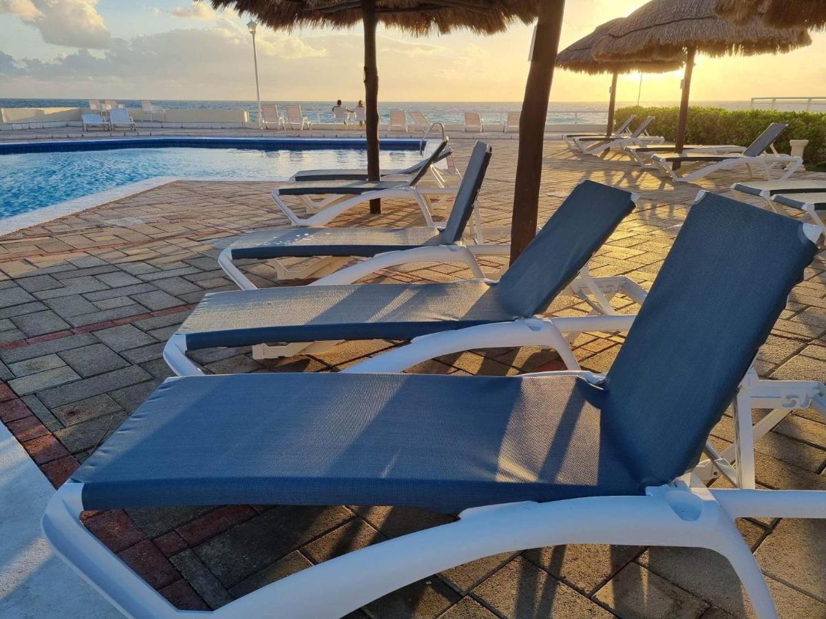 Aparthotel Ocean View Three Bedroom, Three Story Penthouse By The *