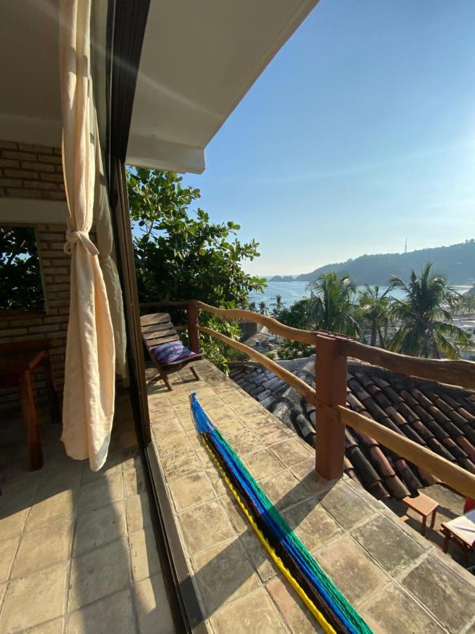 Casa Gundi Y Tomas Puerto Angel