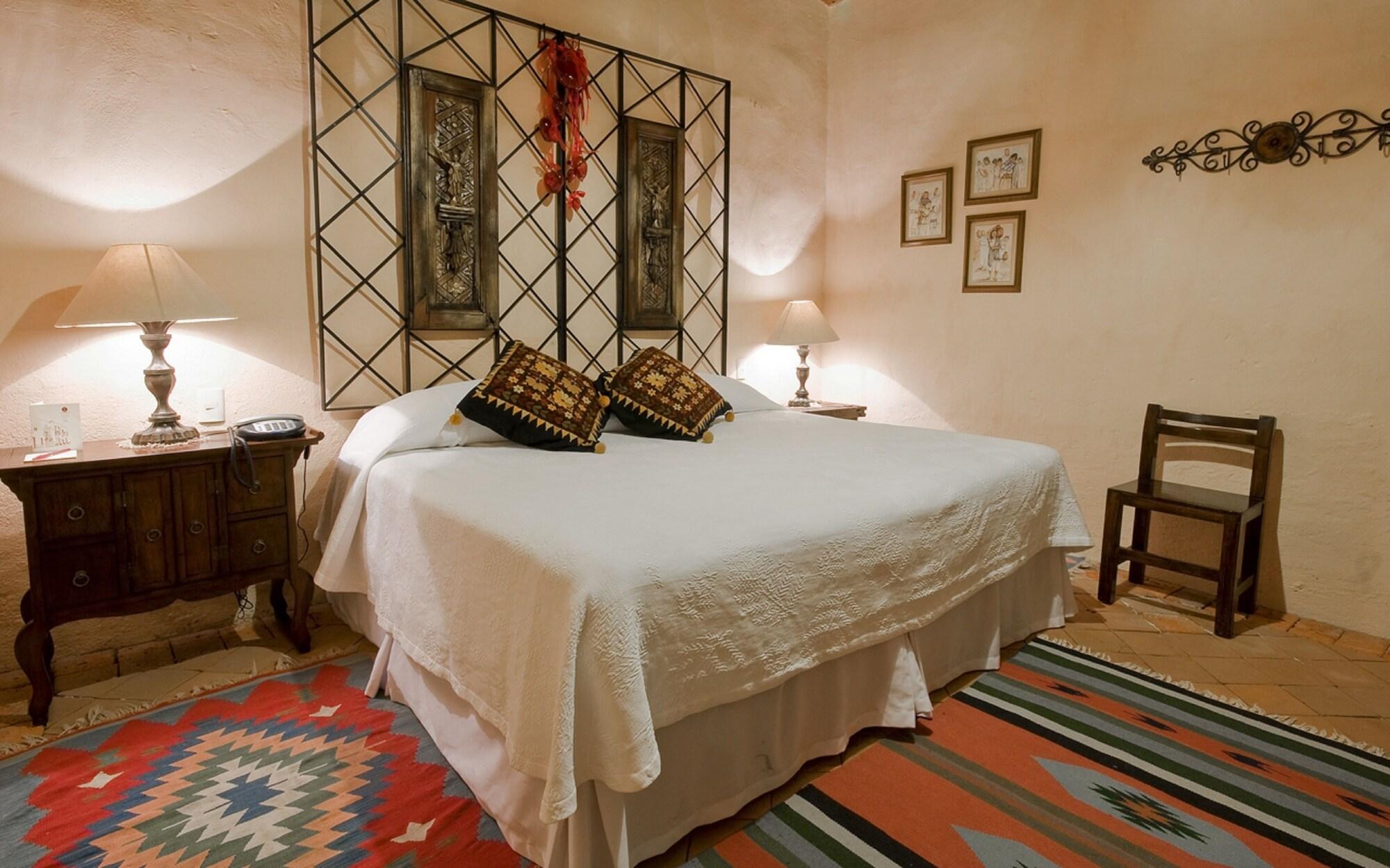 Hacienda Sepulveda & (adults Only) Hotel
