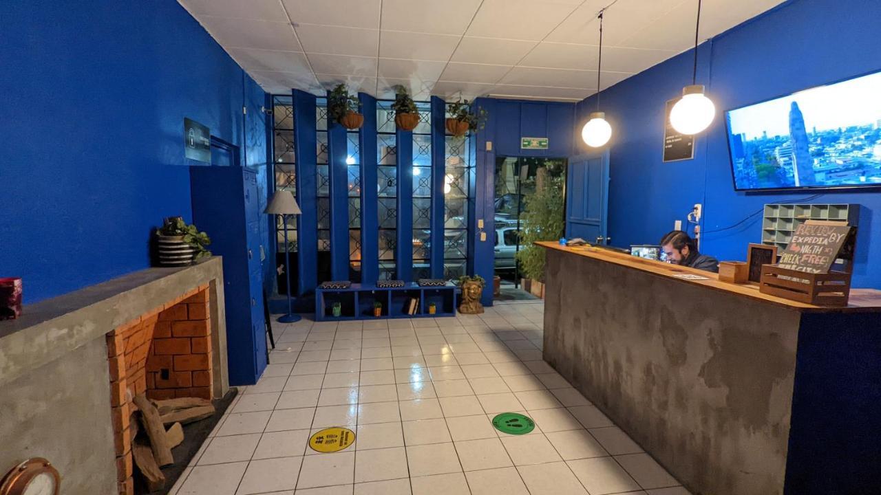 Blue Pepper Chapultepec *