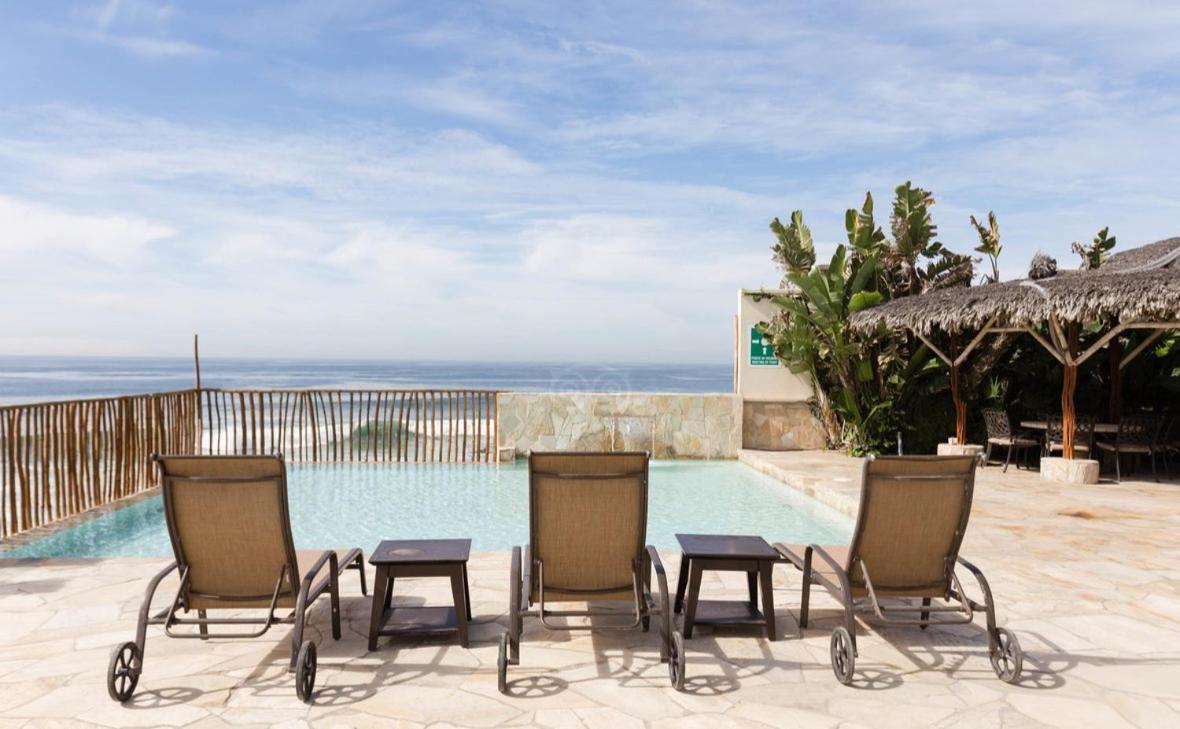 Azure At Olas Aparthotel