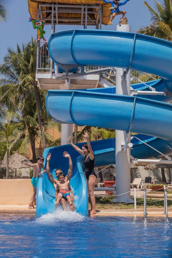 Krystal Ixtapa 4*