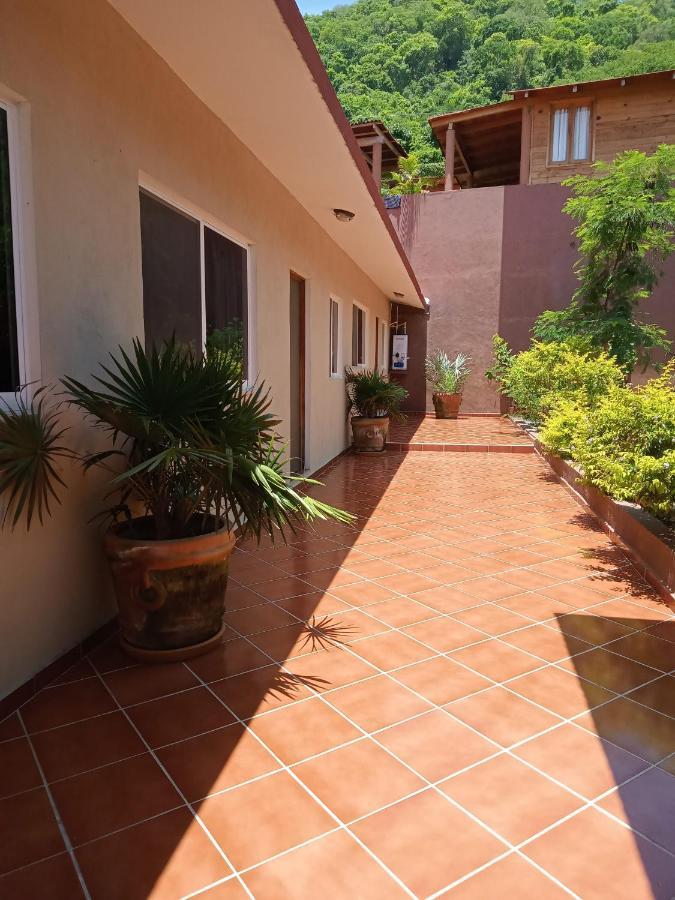 Victoria Mirador Lodge *
