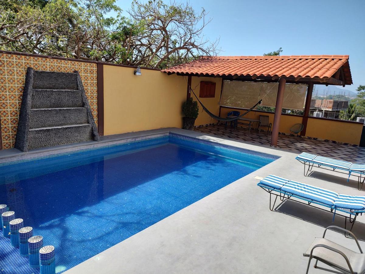 Victoria Mirador Lodge Zihuatanejo