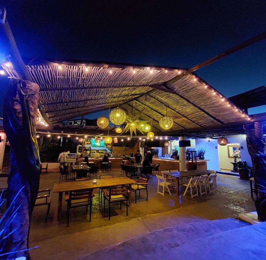 Ventana Blue Hotel *