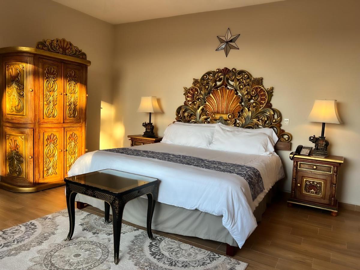 Hotel Hacienda De Flores 4*