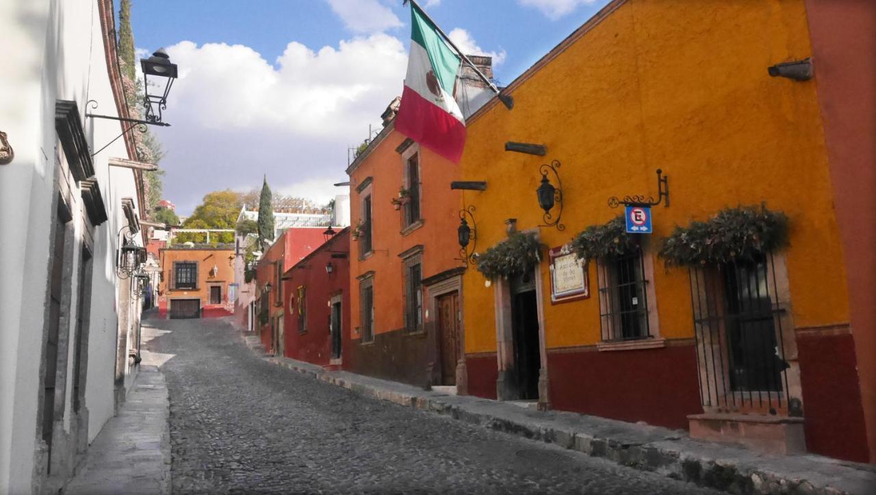 Hacienda De Flores Hotel 4*