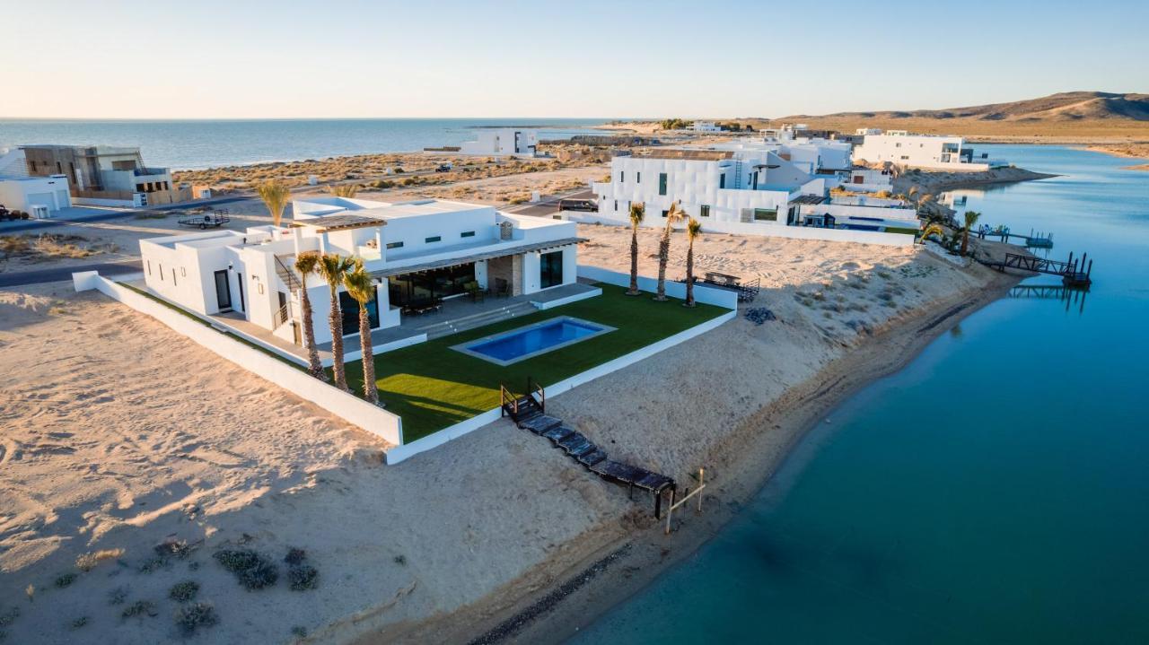 Holiday home Adora House