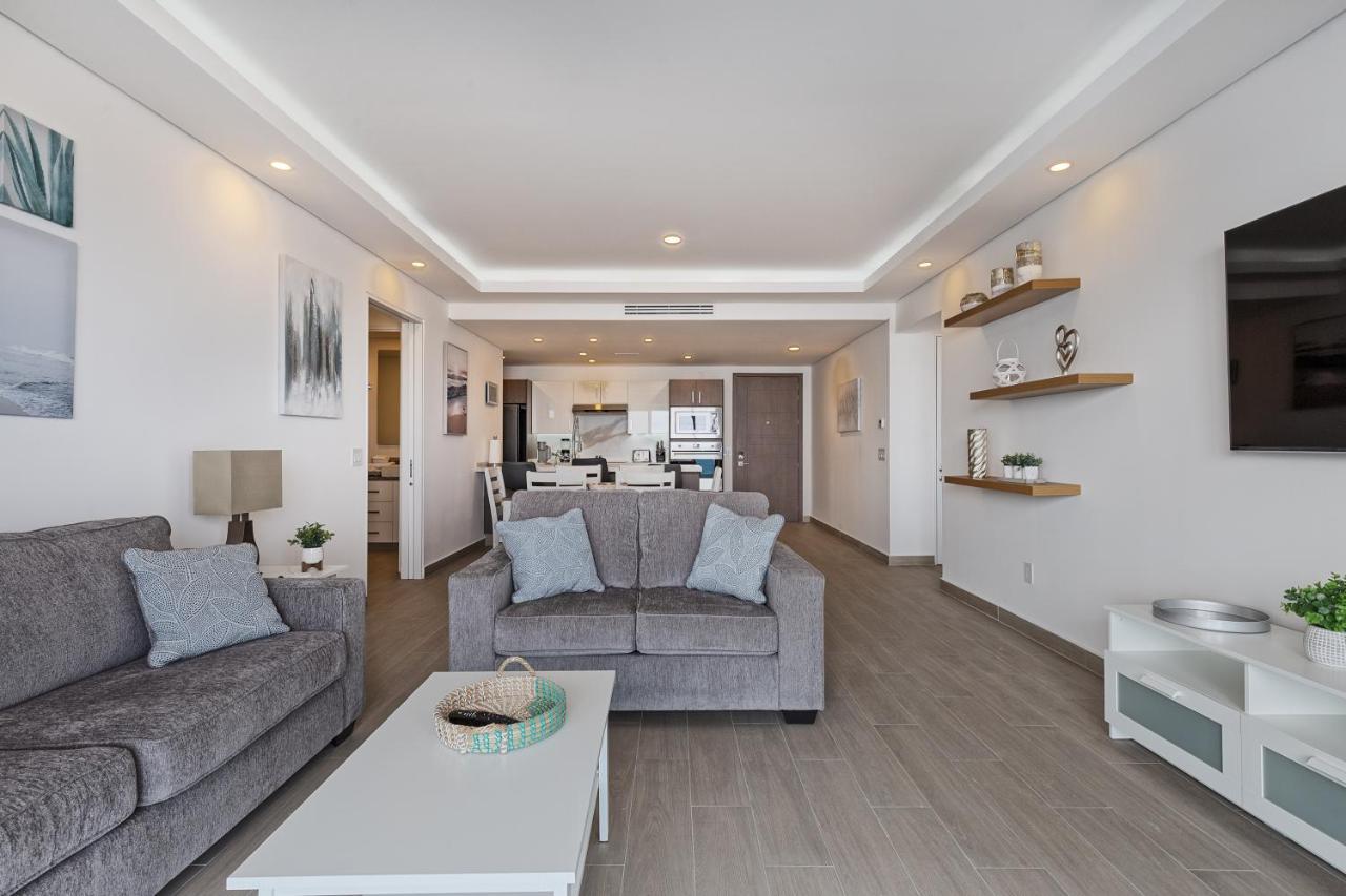 Brand New Contemporary 2 Bd Oceanfront At Encantame Towers Verano E302 Playa Encanto