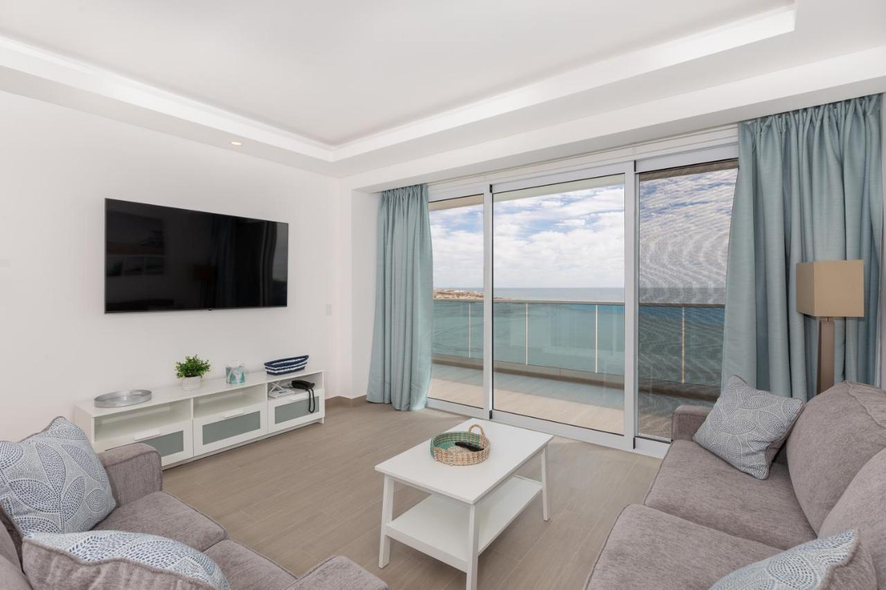 Brand New Contemporary 2 Bd Oceanfront At Encantame Towers Verano E302