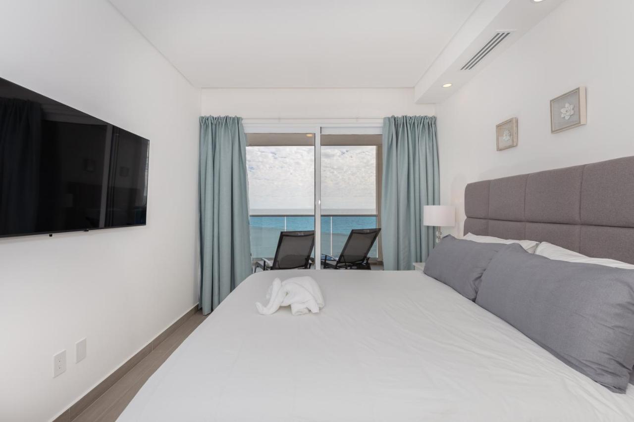Brand New Contemporary 2 Bd Oceanfront At Encantame Towers Verano E302 *
