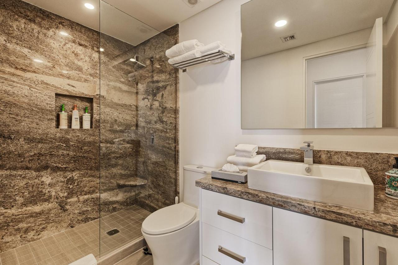 Apartment Brand New Contemporary 2 Bd Oceanfront At Encantame Towers Verano E302 Playa Encanto