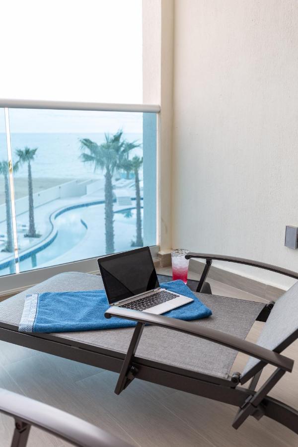 Apartment Brand New Contemporary 2 Bd Oceanfront At Encantame Towers Verano E302 *