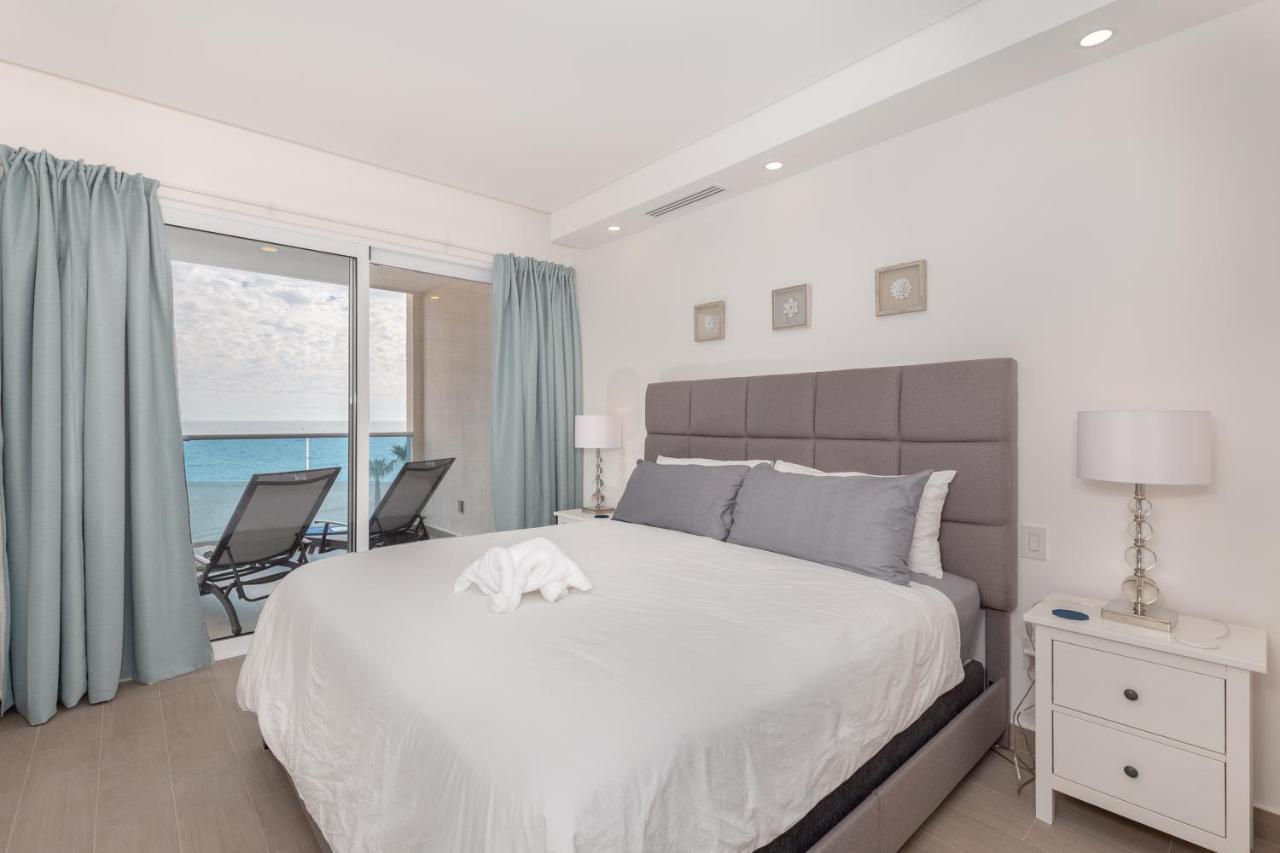 Apartment Brand New Contemporary 2 Bd Oceanfront At Encantame Towers Verano E302 Playa Encanto