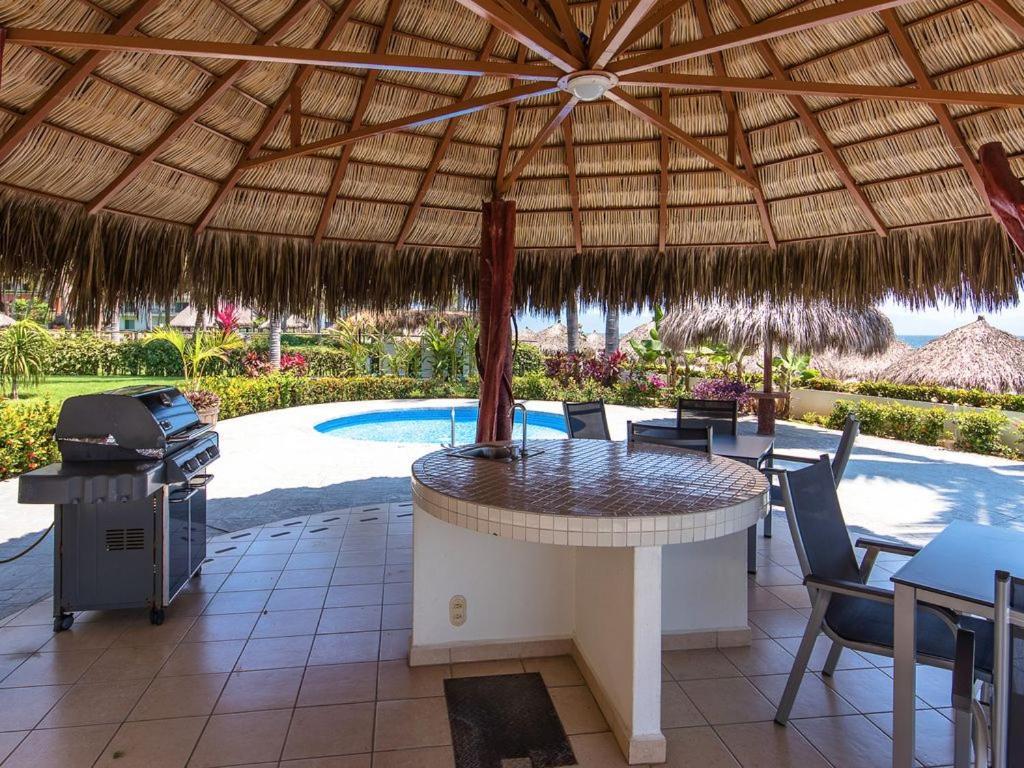 5 Star Lg 1 Bdr Playa Royale Oceanfront- *