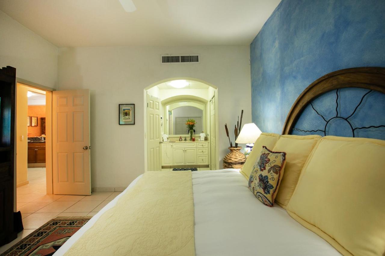 Holiday home 5 Star Lg 1 Bdr Playa Royale Oceanfront- *