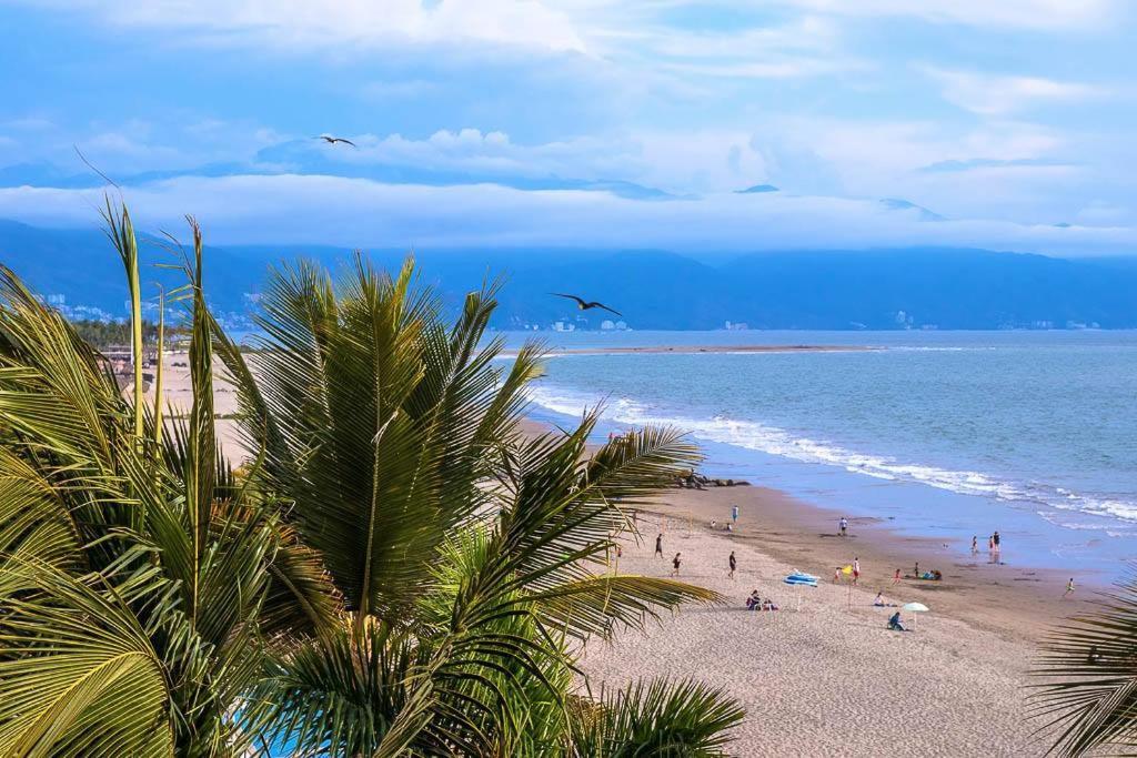 2 Bedroom Five Star Playa Royale Residences Building Holiday home Nuevo Vallarta