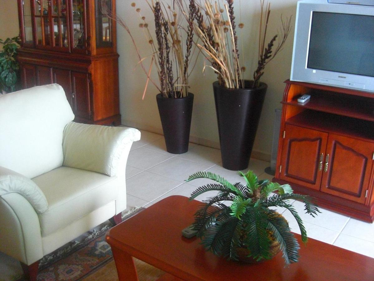 Holiday home 2 Bedroom Five Star Playa Royale Residences Building