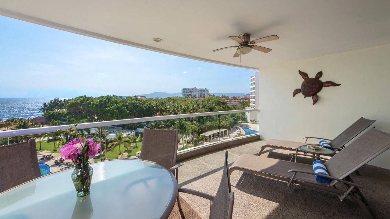 Breathtaking Magna Beachfront 3 Bedrooms Sleeps 6 * Nuevo Vallarta