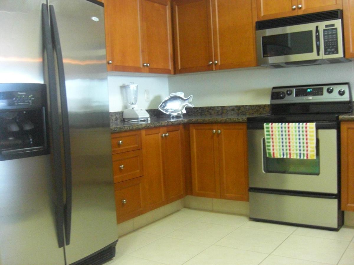 2 Bedroom Five Star Playa Royale Residences Building Holiday home
