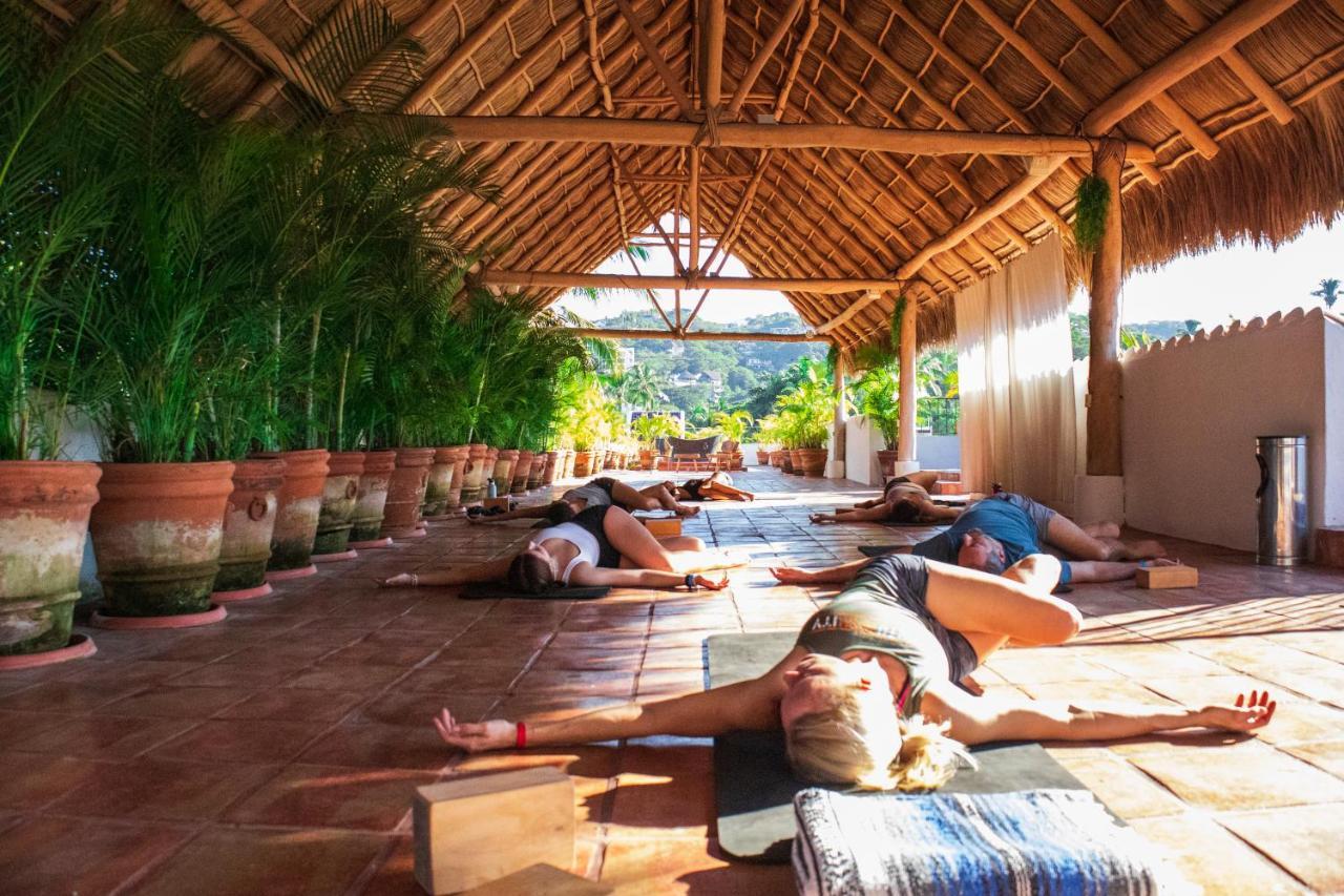 Hotel Casa Loteria: Colorful Family Retreat With Pool In Pueblito