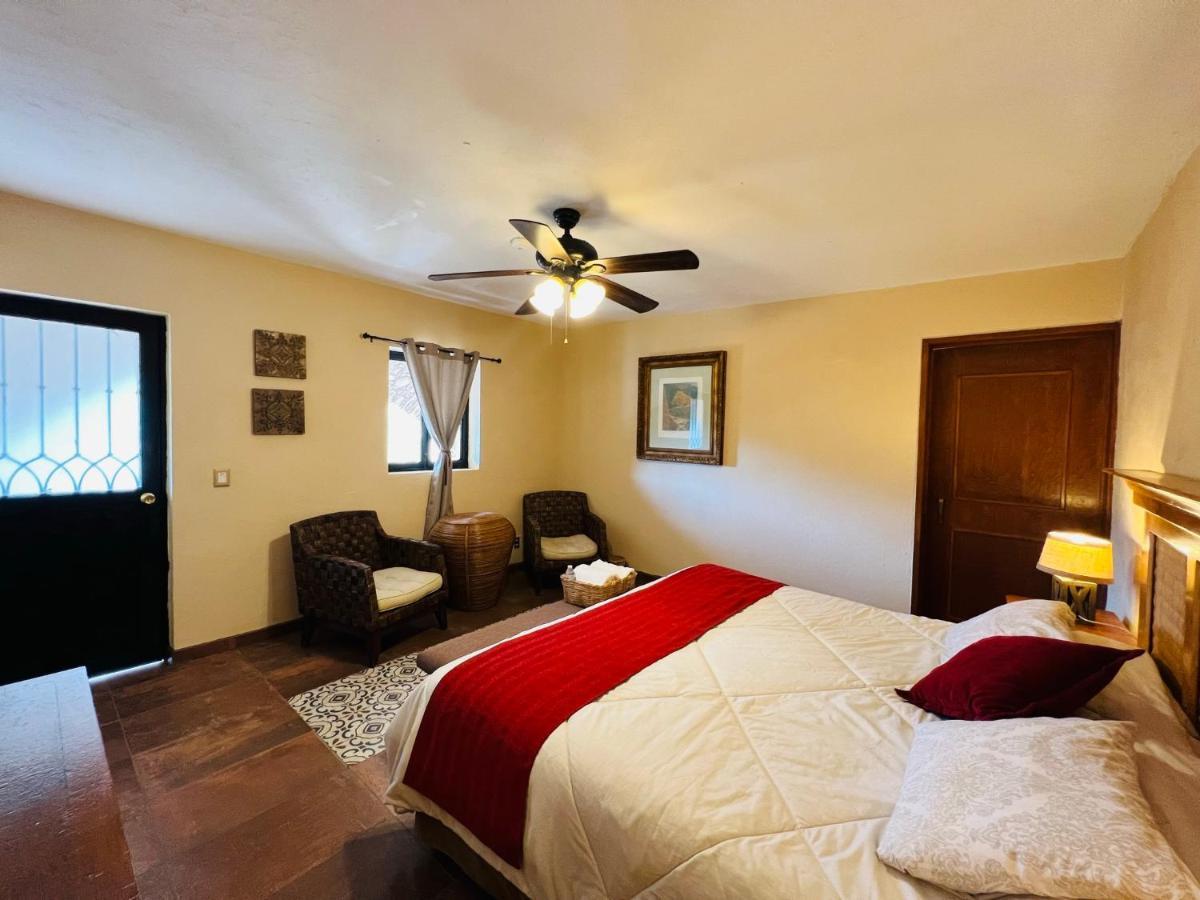 Vernal Hotel Bernal
