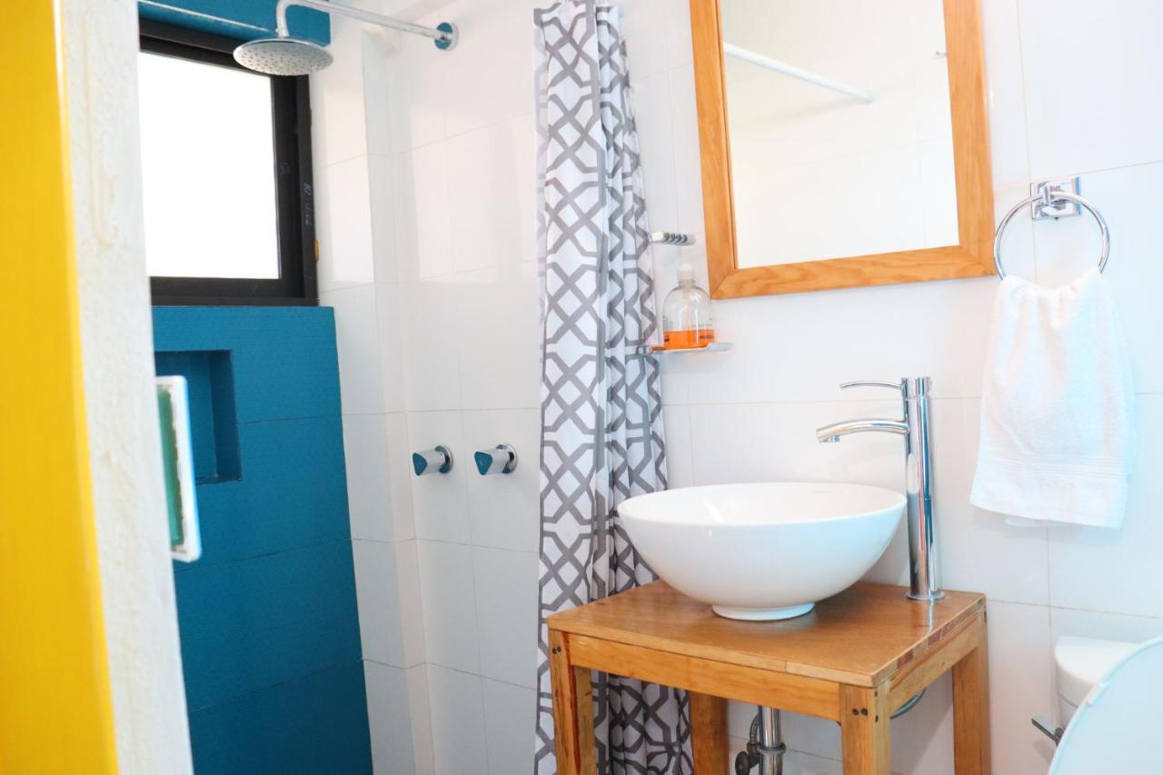 Casa Mandarine , Amazing Private W Balcony, Rooftop, Hammocks, Ac, Smartv, 100mbs! *