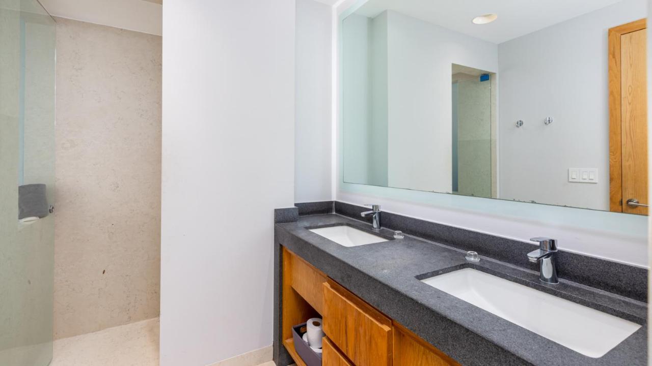 Del Canto Ph 10d Luxury & The Ocean View! By Kivoya *