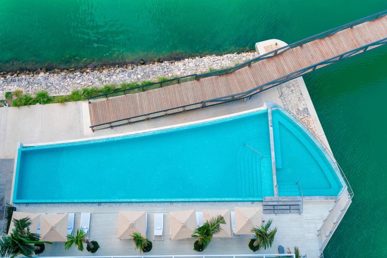 Renaissance & Marina 5* Cancun