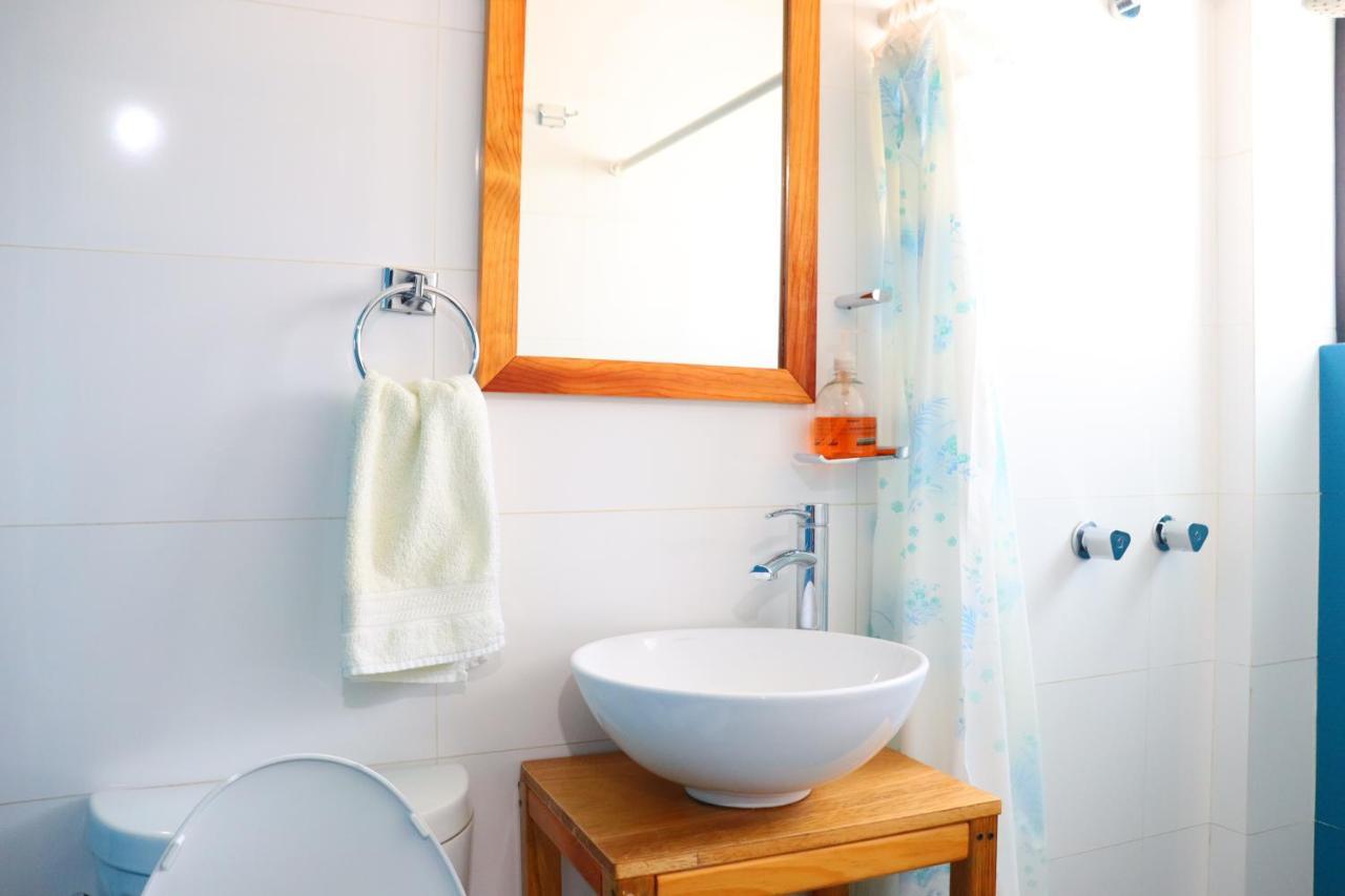 Casa Mandarine , Amazing Private W Balcony, Rooftop, Hammocks, Ac, Smartv, 100mbs! * Zihuatanejo