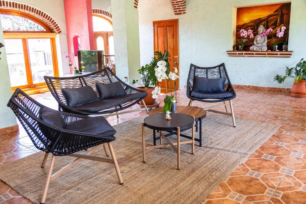 Colibri Turquesa Inn