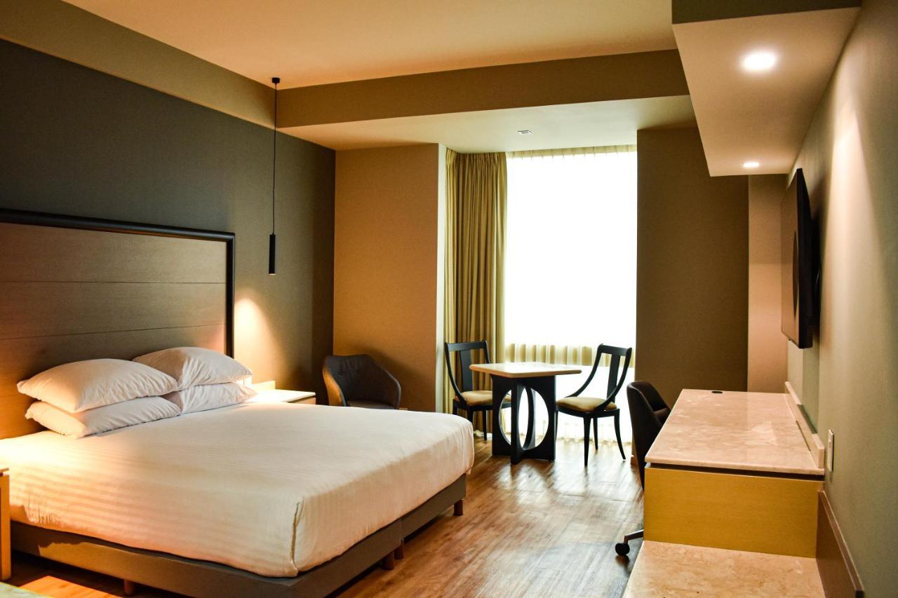 Ramada By Wyndham Santa Fe Hotel Mexico City