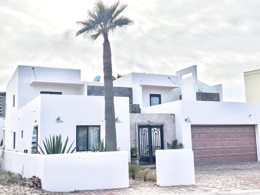 Lux 3 Master Bdroom On Sandy W No Cleaining Fee