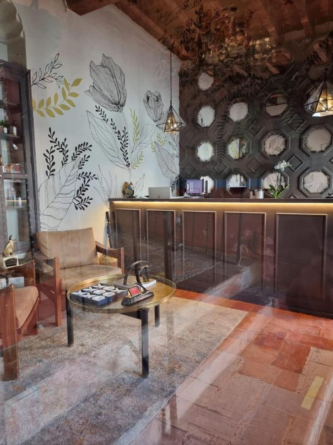 Hacienda De Flores 4*