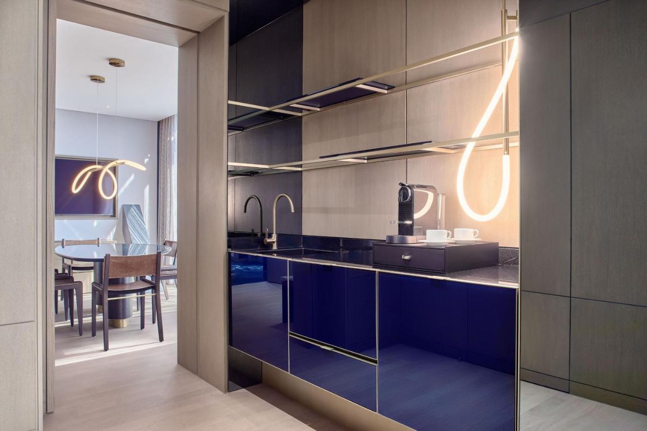 The Ritz-carlton Residences Hotel